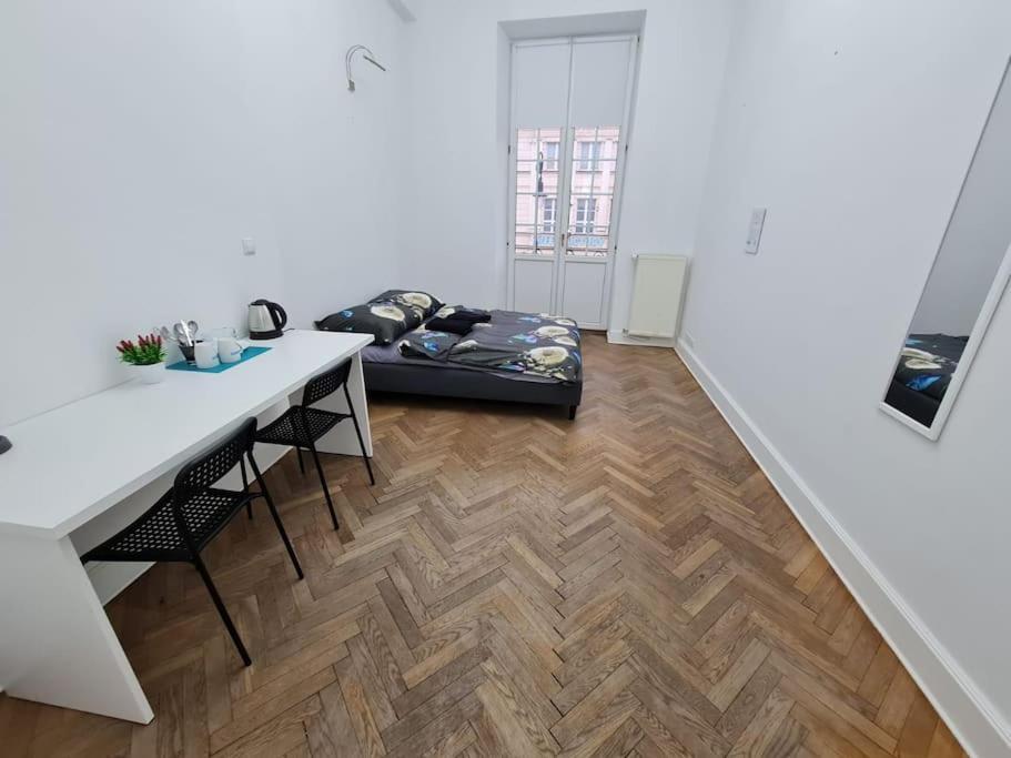 Fantastic - Ns51 Room A Варшава Экстерьер фото